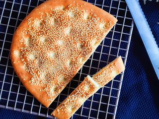 10、白芝麻佛卡夏,成品。