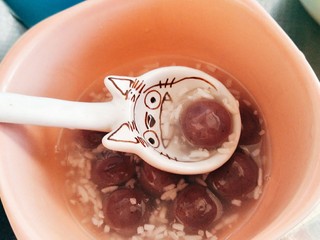 11、酒酿小汤圆,喜欢甜的可以放入白糖红糖