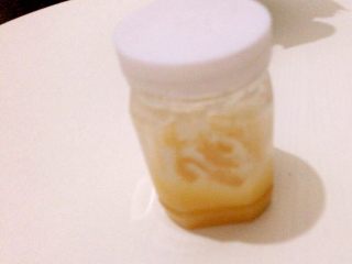 10、雪梨????百香果酱,熬制过程中可以添加一些蜂蜜