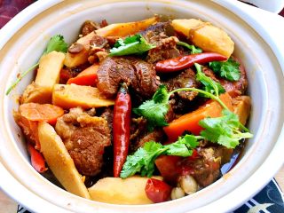 33、山药胡萝卜牛肉煲,成品
