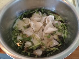 32、家庭版&肉三鲜混沌,一大碗香喷喷的混沌做好了