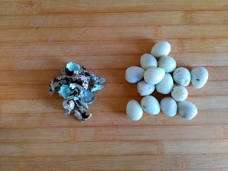 12、糖醋虎皮鹌鹑蛋,煮熟的鹌鹑蛋去皮