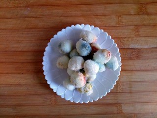 16、糖醋虎皮鹌鹑蛋,捞出待用