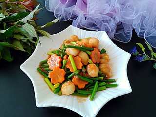 22、糖醋虎皮鹌鹑蛋,装盘摆拍一下