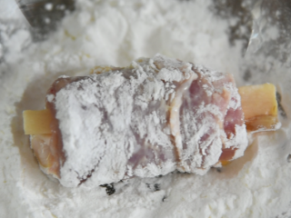 8、五花肉这么做，比红烧肉还要好吃百倍,再过次淀粉