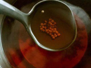 7、自制四川泡菜——腌芥菜笋,凉透的花椒水