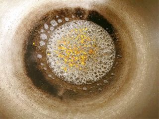 15、桂花糯米枣,拌匀关火。