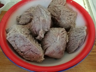 6、家庭版&酱牛肉,牛肉焯好的