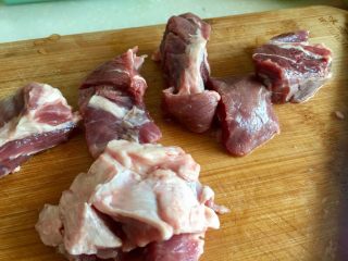 6、了不起的小番茄➕番茄土豆红烩牛肉,切成三厘米左右牛肉块