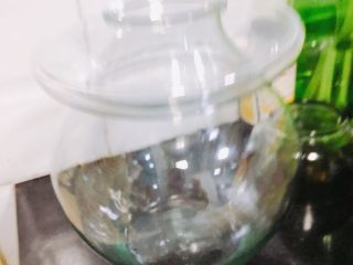 2、蜂蜜冰糖柠檬,密封罐洗干净搽干水，保持干燥