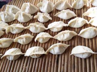 8、西葫芦饺子#健康美颜餐#,成品 煮熟即可