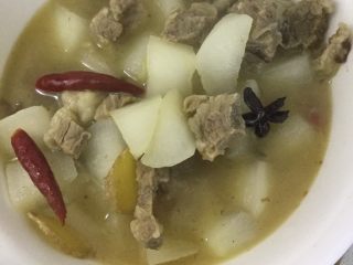 8、萝卜炖牛肉,自己掌握火候时长哦，喜欢的收藏吧，赶紧自己动手做吧，味道很鲜美