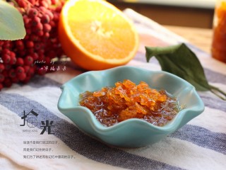 8、糖渍橙皮丁,晾凉后装瓶即可