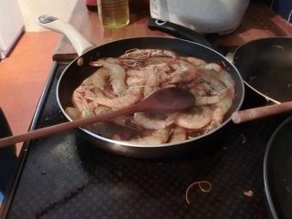 5、洛氏新煮义--黄焖大虾,翻炒