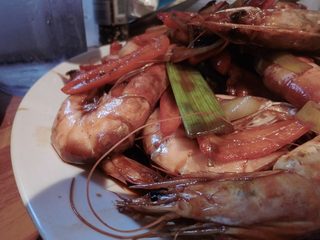 12、洛氏新煮义--黄焖大虾,香喷喷的黄焖虾出炉啦～