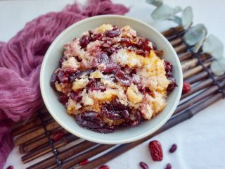 16、西安+甑糕,可以撒一些白糖吃