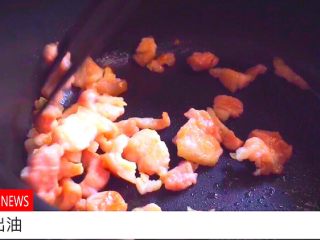 8、无油快手又好吃的 卤肉饭,炒至出油