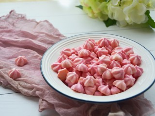 18、火龙果酸奶溶豆,烤好后，需密封保存。