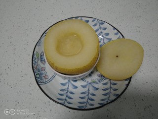 9、蒸冰糖雪梨,再来一张。