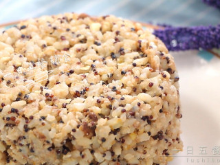 8、豆浆藜麦饭,简单又营养丰富的一碗饭就做好啦，可以帮你解决早上喝不完的豆浆哦。