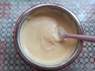 12、草莓蛋糕盒子, 蛋糕糊混合好的状态