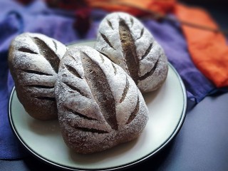 17、红糖黑芝麻叶子软欧,成品！红糖黑芝麻叶子软欧！