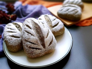 19、红糖黑芝麻叶子软欧,成品图！