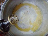 4、花生巧克力棒,滴几滴香草精