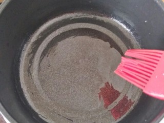 10、家宴必备――零失败简单快手糖醋藕丁,放油。