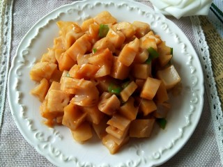 18、家宴必备――零失败简单快手糖醋藕丁,装盘。