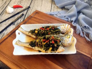 12、肉末雪菜蒸黄鱼,成品图。