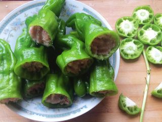 11、青椒塞肉（家庭版）,一次性塞完。等待下锅。