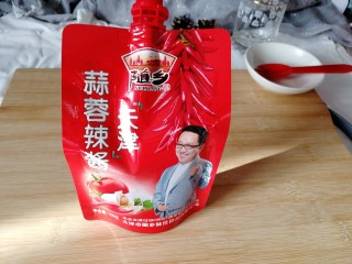 4、糖醋红烧鲳鱼,蒜蓉酱