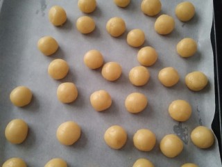 11、没有电子秤也可以做的一口酥,依次弄好。