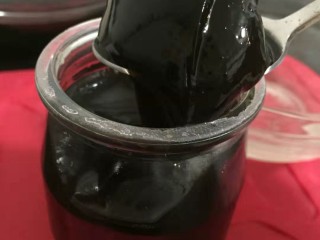 11、家庭版龟苓膏,不会比超市买来的龟苓膏口感差。