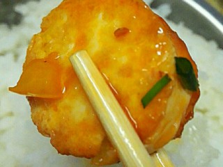 12、红烧日本豆腐,盛饭开吃吧