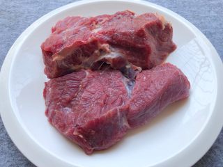 1、孜然牛肉,牛肉500g