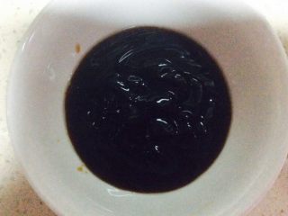 10、木耳豆腐盒子,备半碗蚝油