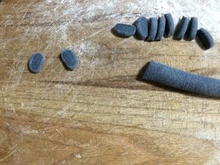 12、熊猫豆沙包,切小片