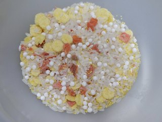 1、「2+1」款冬季暖胃养生米糊,所有食材准备好