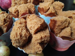 15、红糖开花发糕,好吃还好看,关键做法还简单,感觉动手做起来吧。