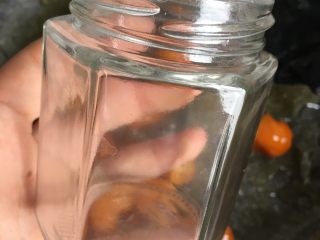 6、金桔蜜饯,趁热放入干净容器内，放冰箱冷藏，一般可以放3天左右哦