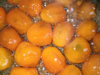 7、金桔蜜饯,煮的过程中注意及时撇去浮沫哦