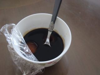 9、咸蛋黄,拿出来