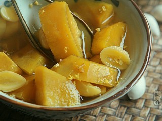 12、春季祛痰又补脾胃的白果番薯糖水,习惯性的来个特写，色诱一下亲们的味觉。