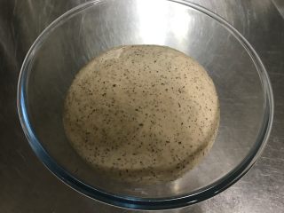 6、红茶奶酥 （山寨原麦山丘）,现在天气热，我放室温，大约1小时至1.5倍大