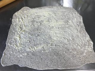 12、红茶奶酥 （山寨原麦山丘）,最后上下3.4厘米不要涂抹