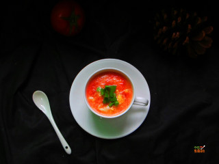 9、无油版 番茄鸡蛋葱花汤,简单开胃的一份快手汤就做好了