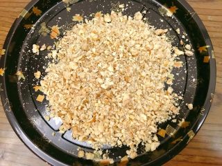 3、宫廷核桃酥,捶成这个程度就可以了。