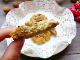 24、宫廷核桃酥,来一口。香酥到没朋友。